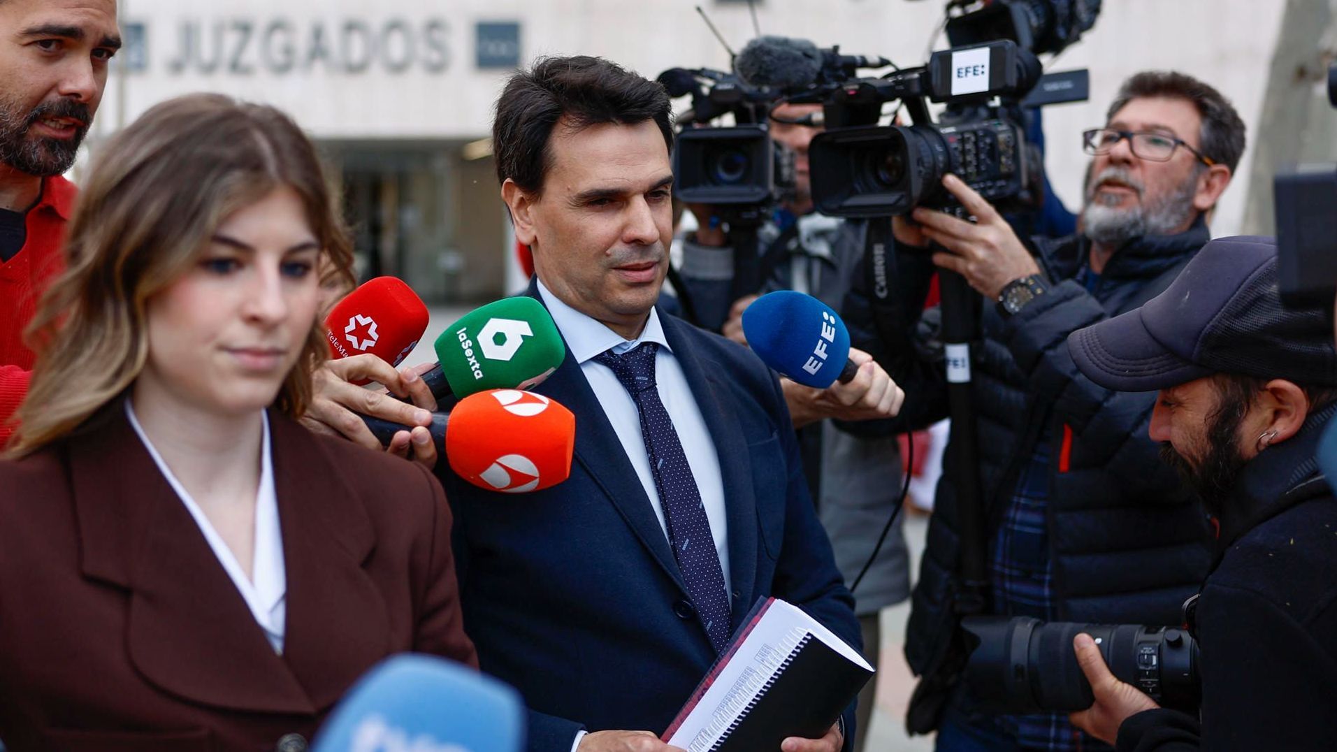 Corrupción en los negocios y administración desleal, los dos nuevos delitos por los que ha declarado González Amador