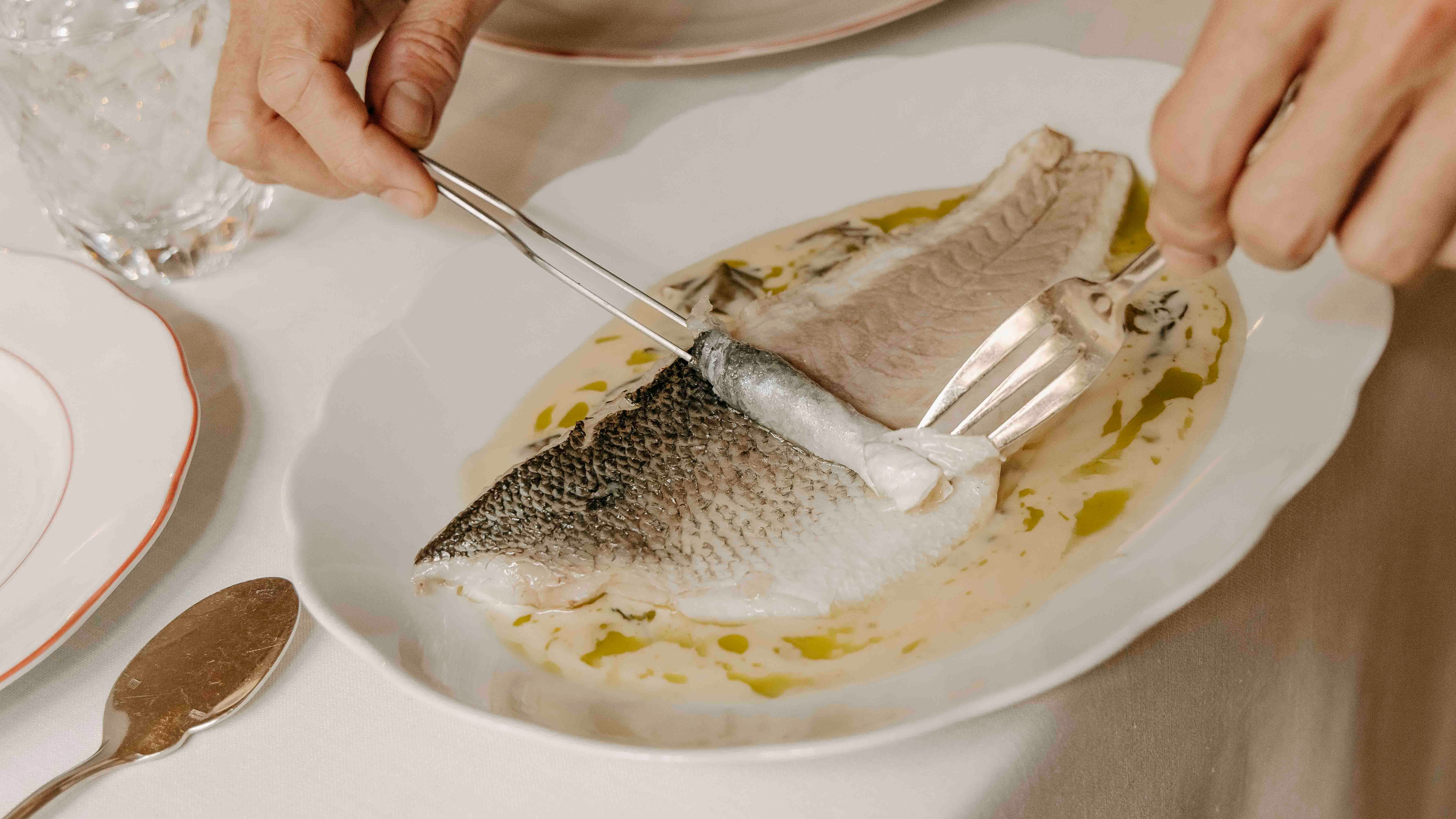 Lubina en salsa de acedera.