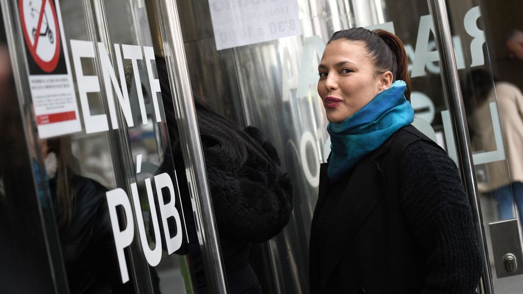 La actriz, Elisa Mouliaá, a su llegada a los Juzgados de Plaza de Castilla de Madrid el pasado 13 de marzo de 2025