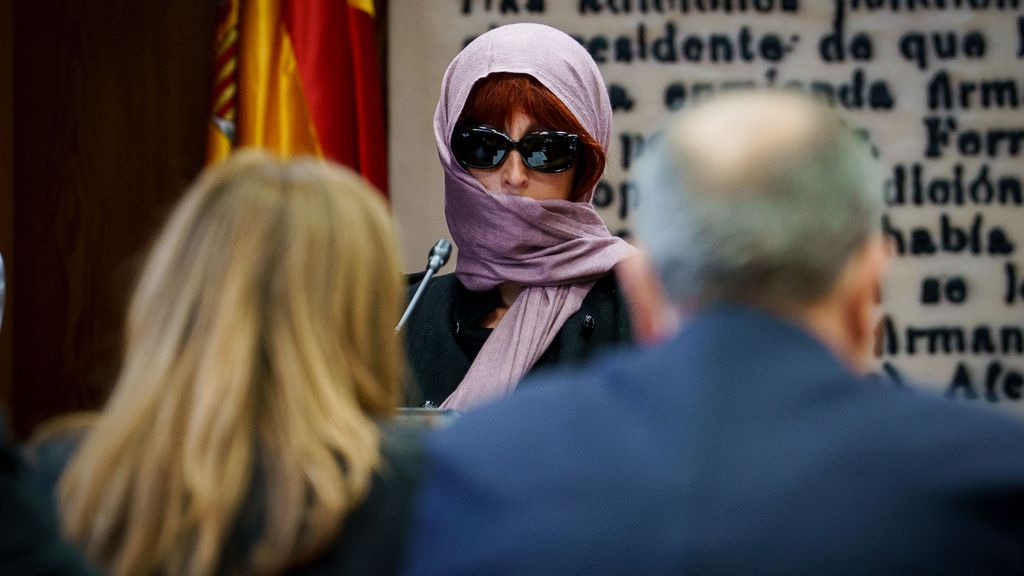La expareja de Koldo García acude de incógnito al Senado