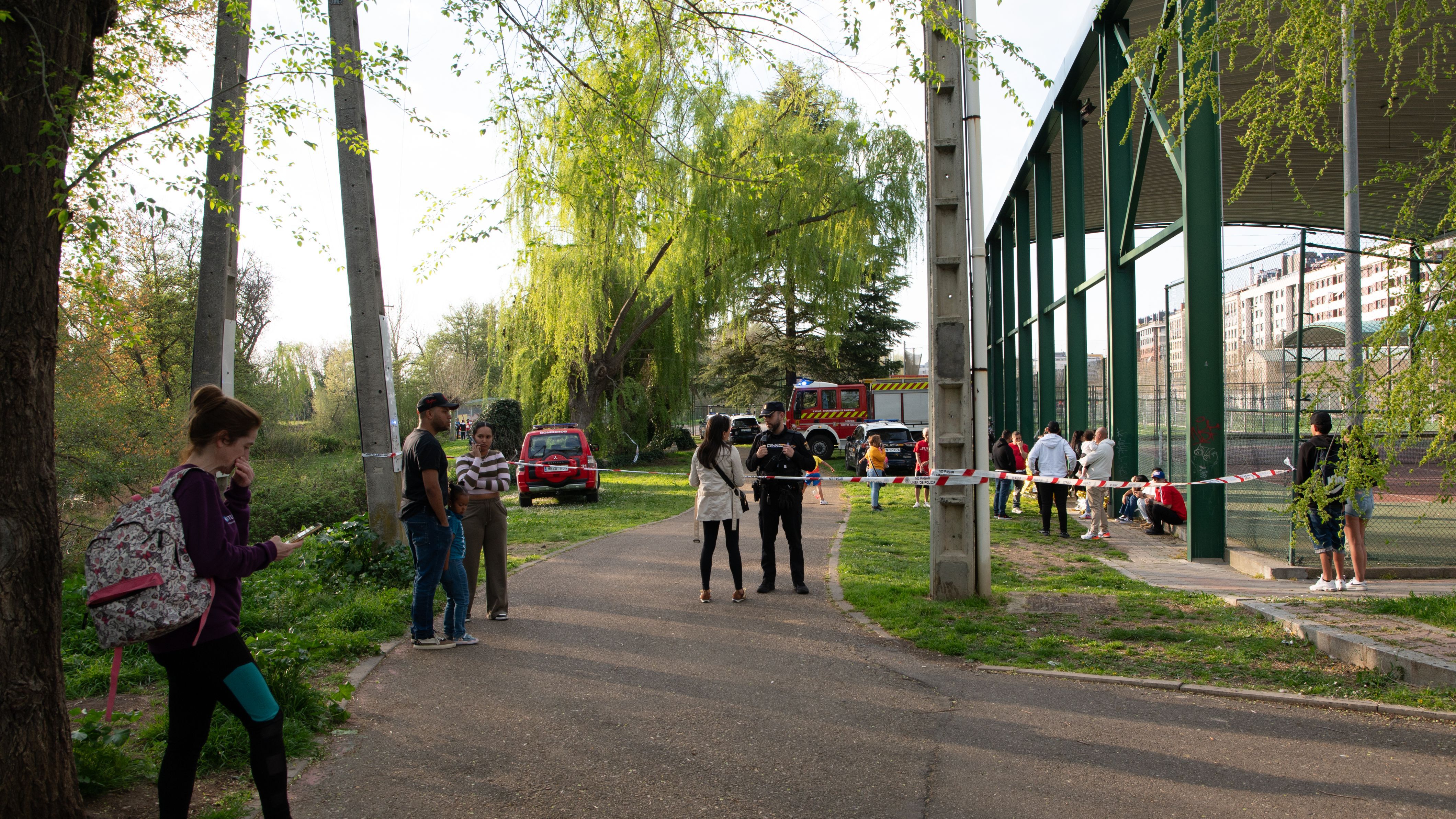 Buscan en el río Carrión a un joven desaparecido mientras se daba un baño con sus amigos