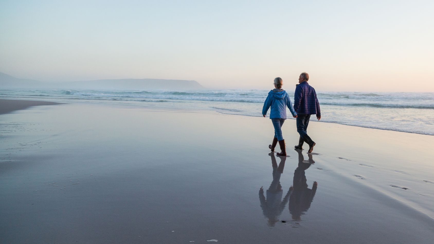 Los viajeros mayores de 65 años valoran la tranquilidad y el clima agradable.