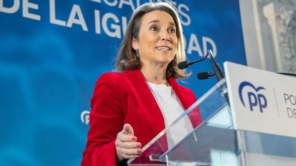 Cuca Gamarra critica el viaje de Pedro Sánchez a China: "Tendría que haberse aplazado"