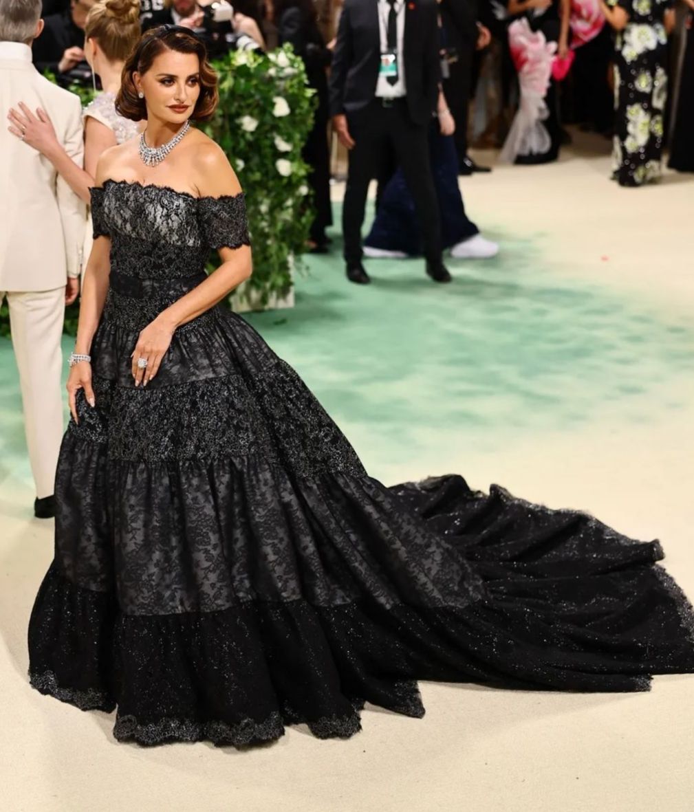 Para ver los looks de las celebrities, tendremos que esperar