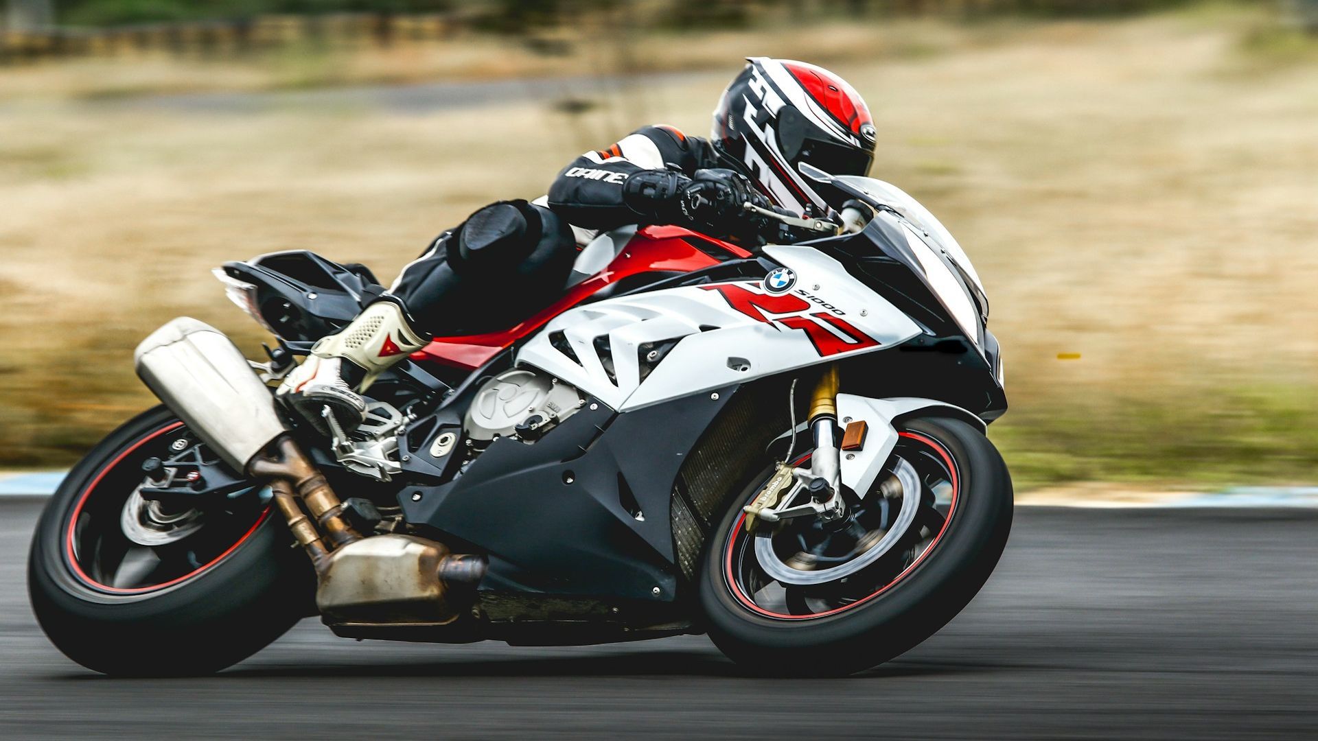 Conducir una moto de 1.000cc no es posible con el carnet A2