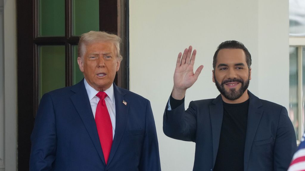 Donald Trump defiende ante Nayib Bukele la deportación de ciudadanos de EEUU a prisiones de El Salvador