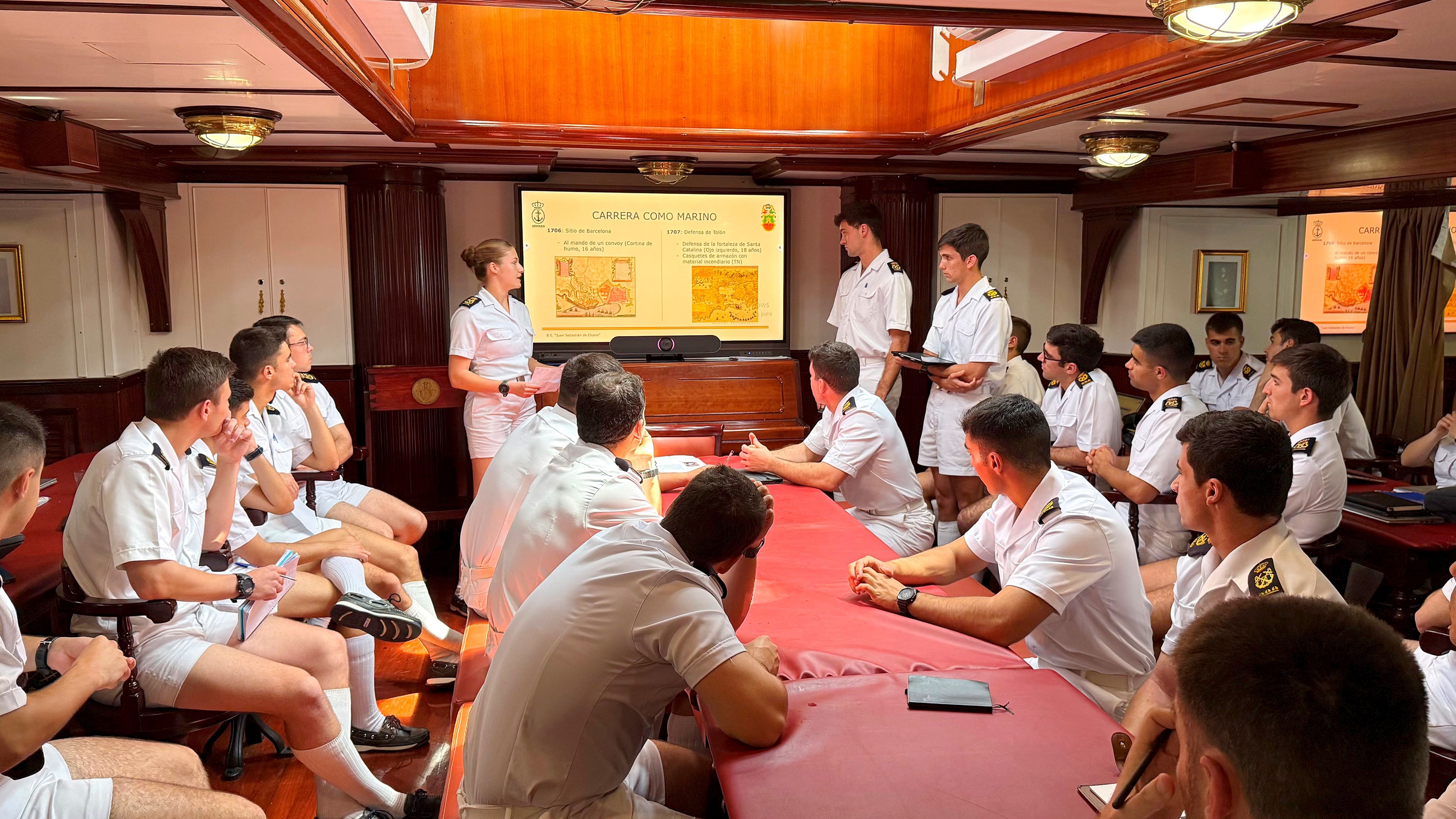 El vínculo entre la princesa Leonor y sus compañeros de formación es evidente