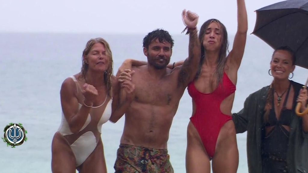 La inevitable emoción de Playa Misterio tras ver un plato de torrijas: "Una alegría muy grande"