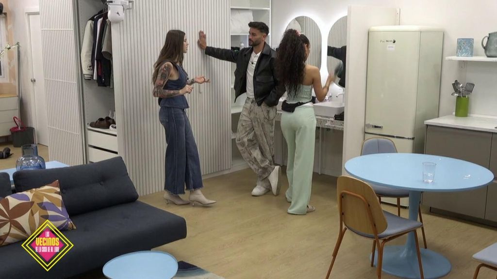 Andrea Bueno se enfrenta a Gerard: "Mi novio es un suavón como tú" Los vecinos de la casa de al lado Temporada 2 Top Vídeos 1343