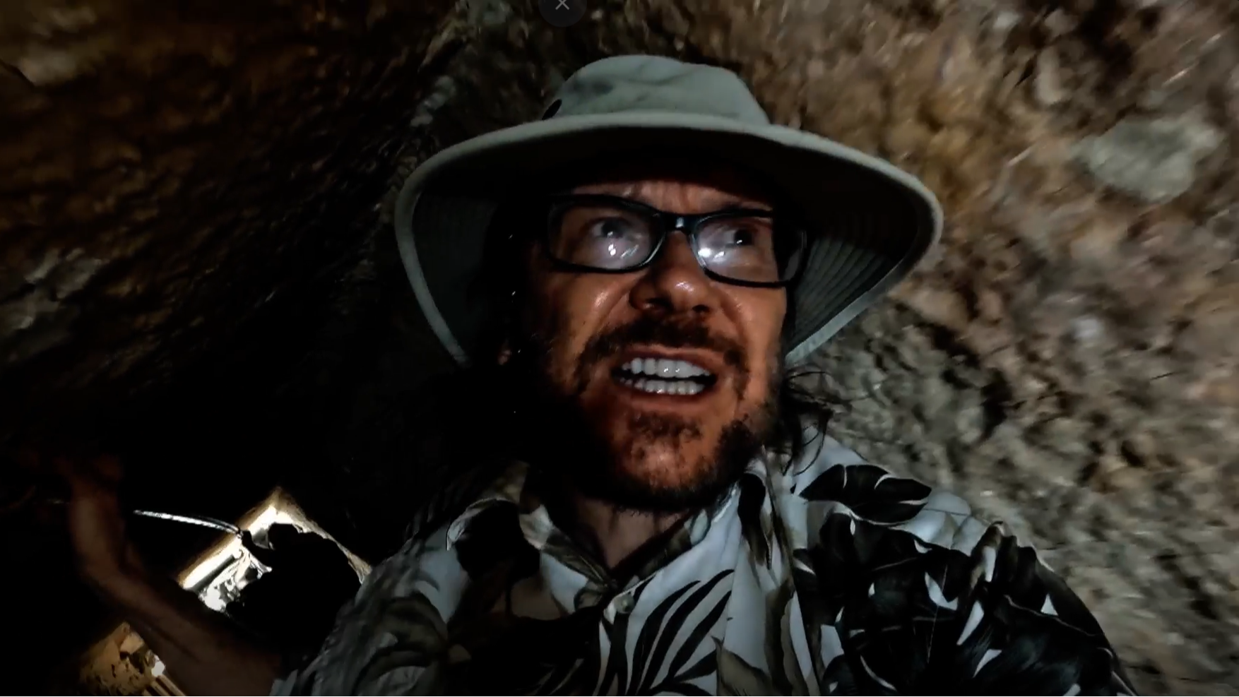 Santiago Segura duda en ir a la cámara subterránea de la pirámide de Keops por su escalofriante acceso: "¿Cómo vamos a bajar hasta ahí?"