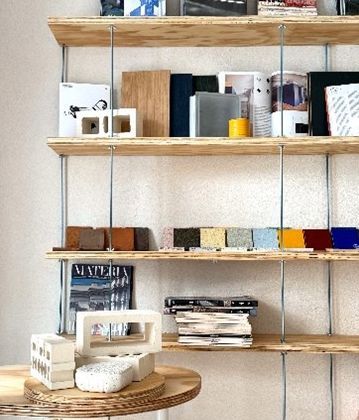 Estantería y mesas del estudio - JOTAJOTA+