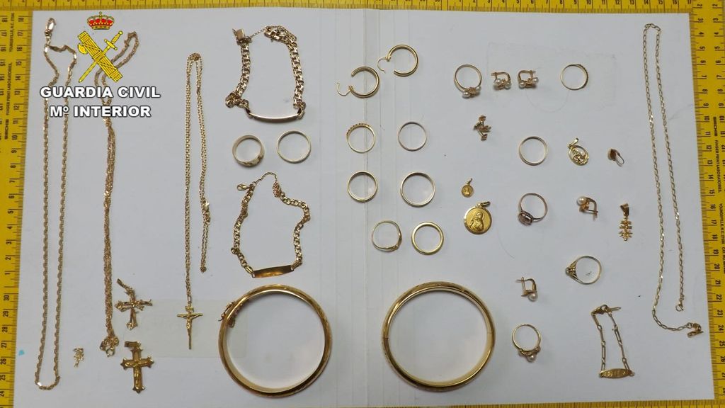 Imagen de las joyas recuperadas