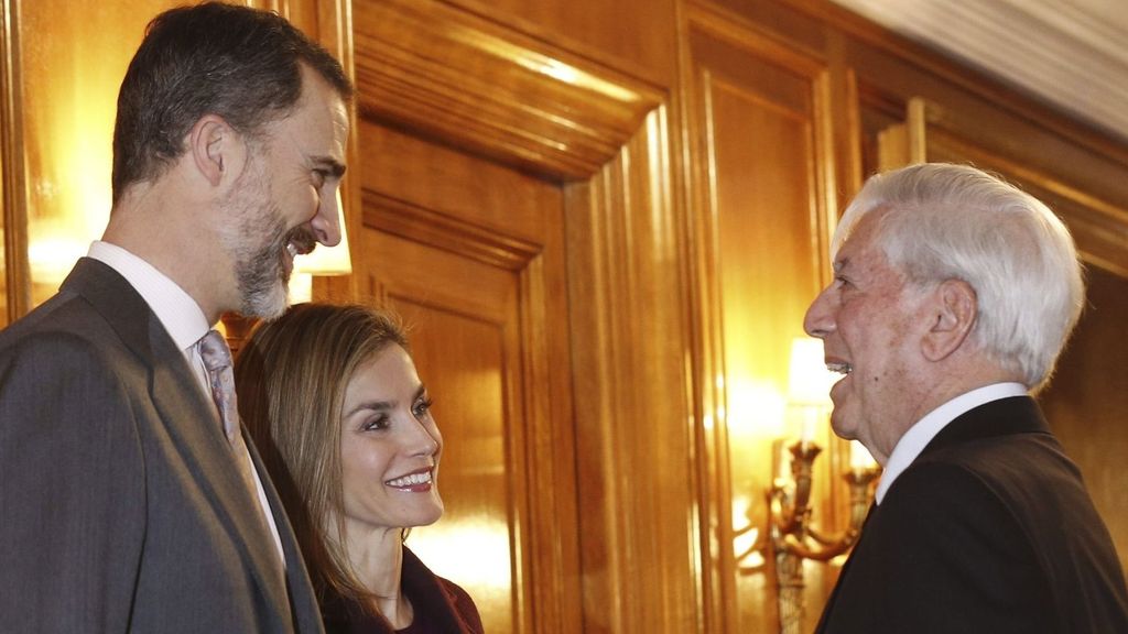 Los Reyes trasladan su pésame a los hijos de Mario Vargas Llosa: "Hemos sentido mucho el fallecimiento de vuestro padre"