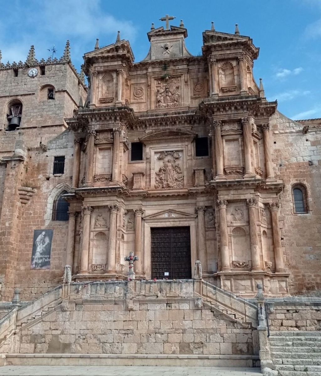 Lo llaman la Petra española... y motivos no faltan