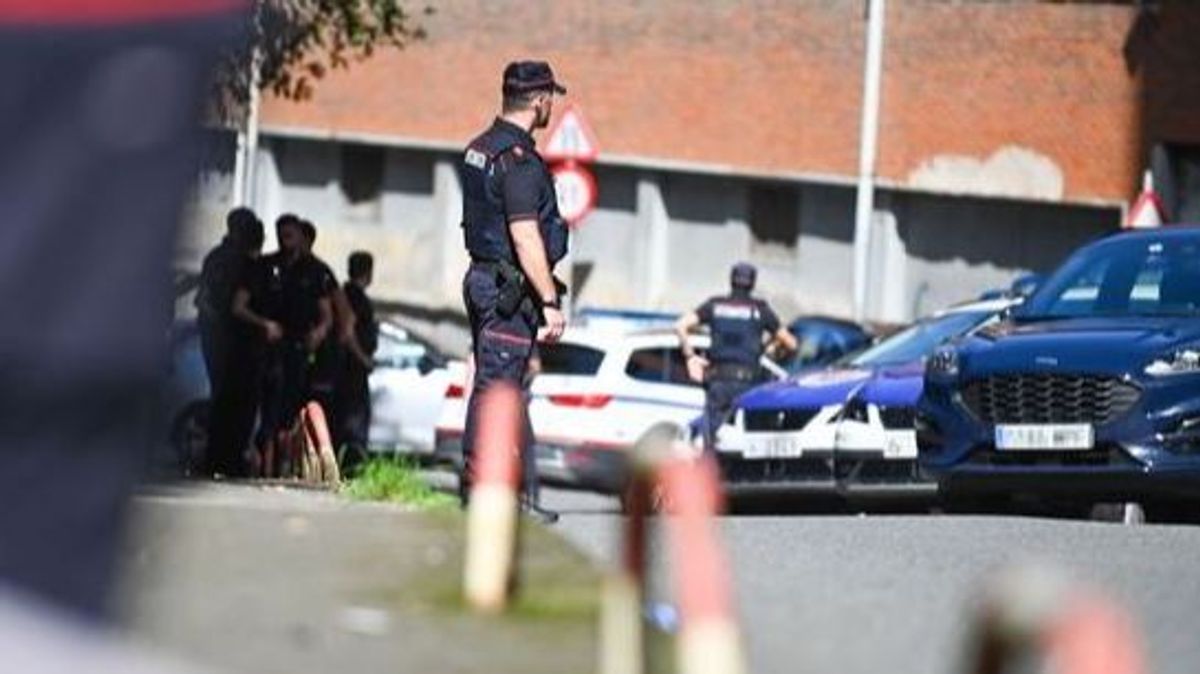 Muere una niña de dos años en Bilbao tras caer al vacío desde un sexto piso