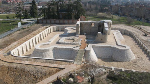 Castillo de la Alameda