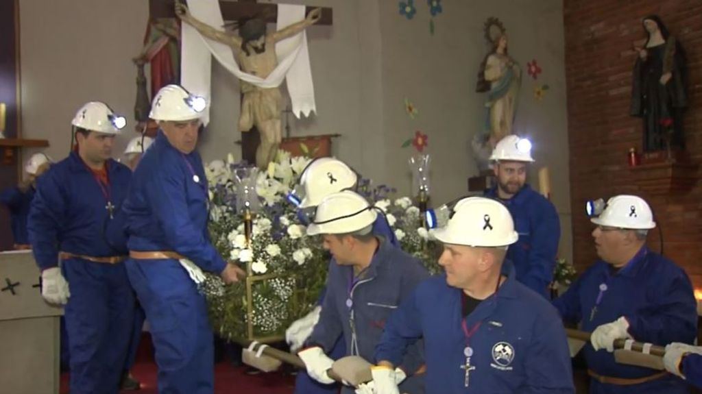 El Cristo de los Mineros en León recuerda a los cinco fallecidos en Cerredo, Asturias