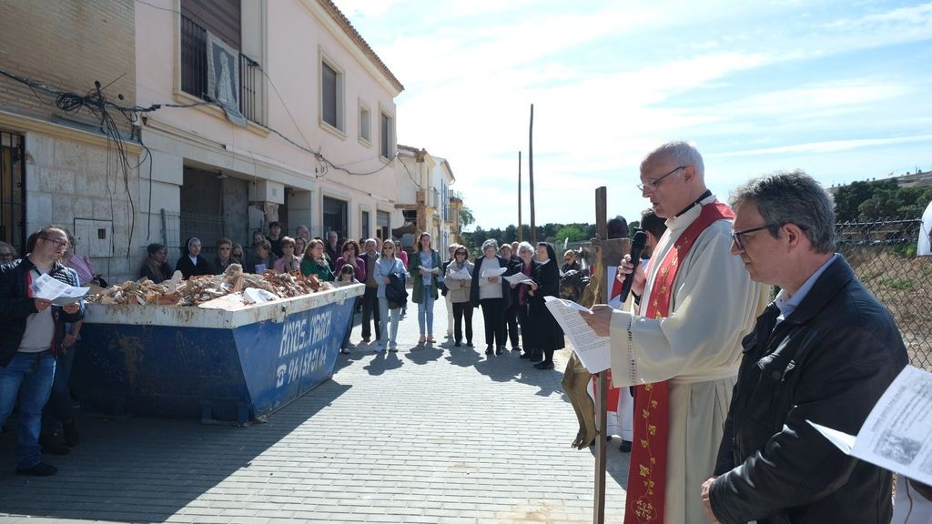 La localidad valenciana de Picanya ofrece su Via Crucis del Viernes Santo 2025 a las familias afectadas por la dana del 29 de octubre del pasado año
