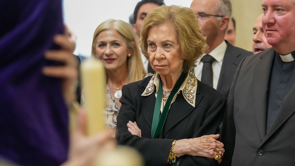 La reina emérita disfruta de la Madrugá de Sevilla