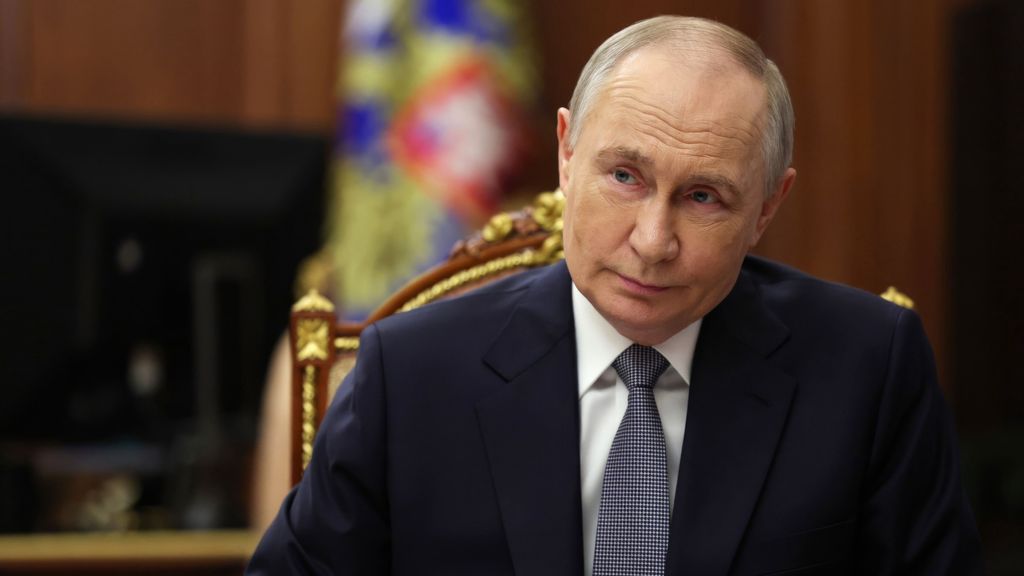 Vladimir Putin declara una "tregua" unilateral para Ucrania hasta la medianoche del lunes con motivo de la Pascua