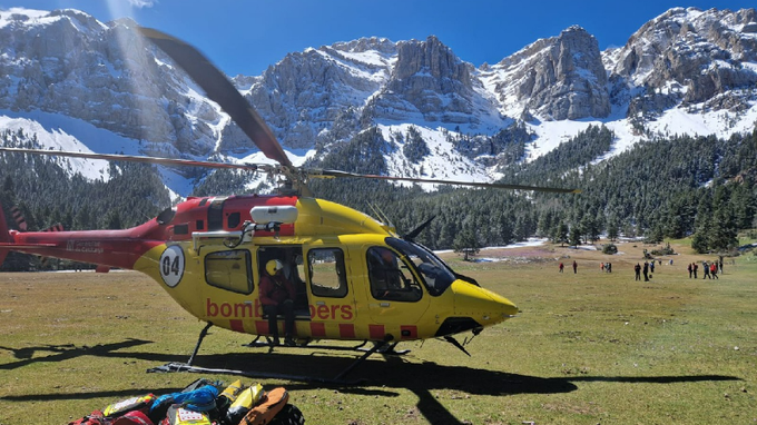 Los Bombers de la Generalitat llaman a extremar la precaución en la montaña