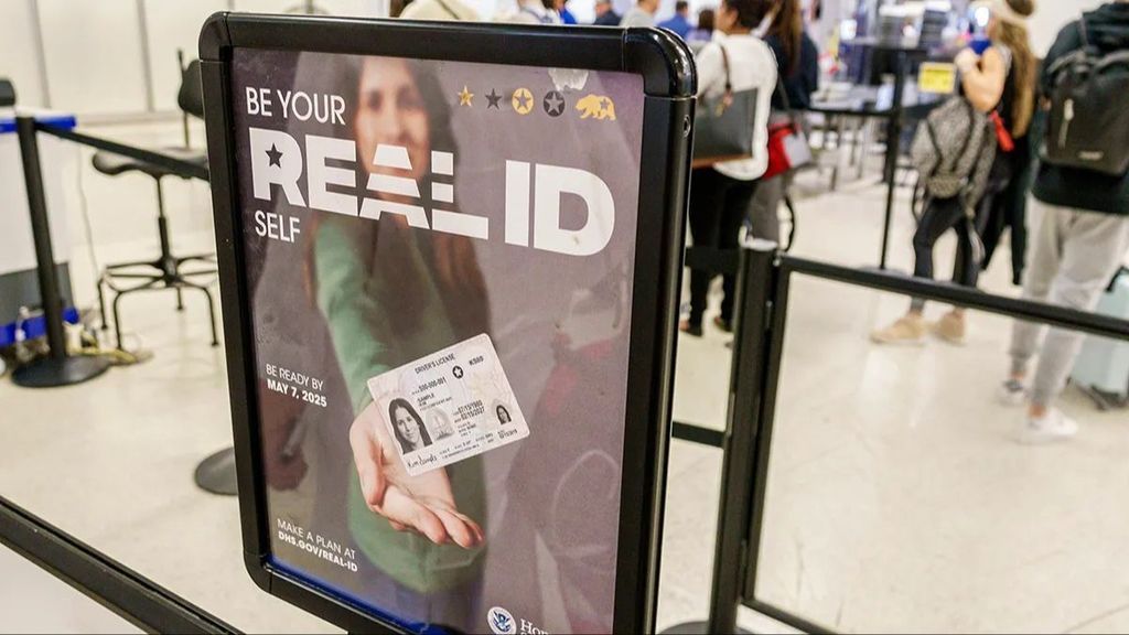 Cartel de Real ID