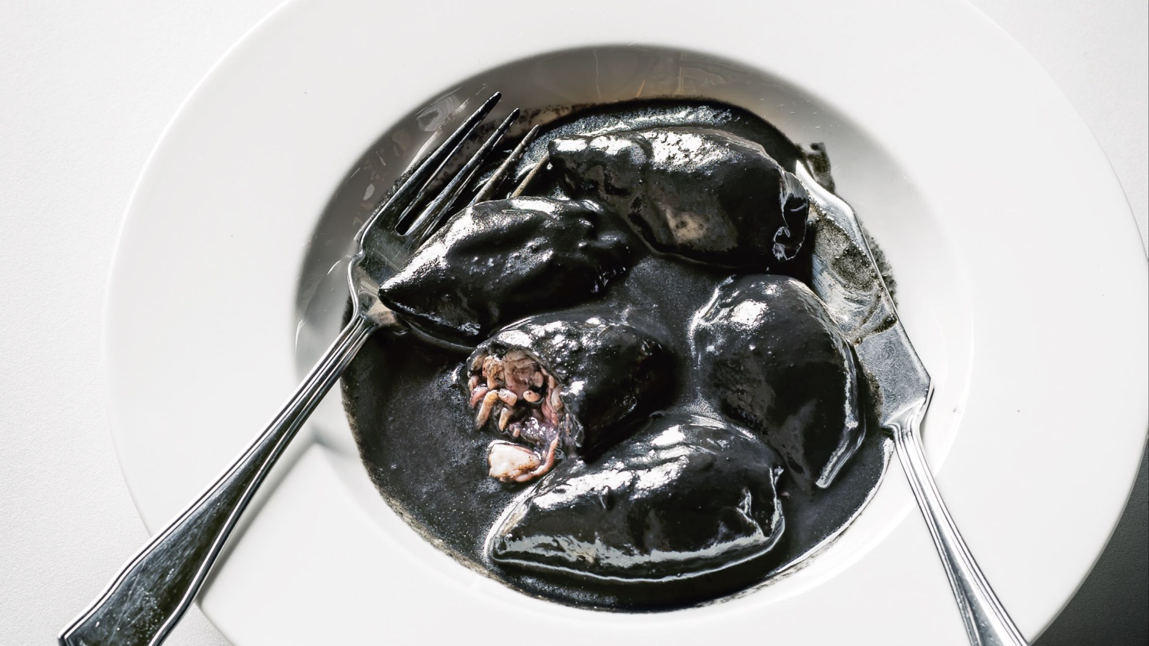 Chipirones en su tinta