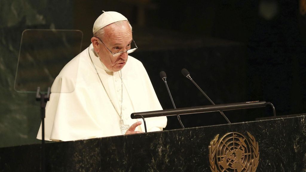 Los gestos de cariño del papa Francisco con las víctimas de la DANA: "Quería saludar a la Virgen de los Desamparados"