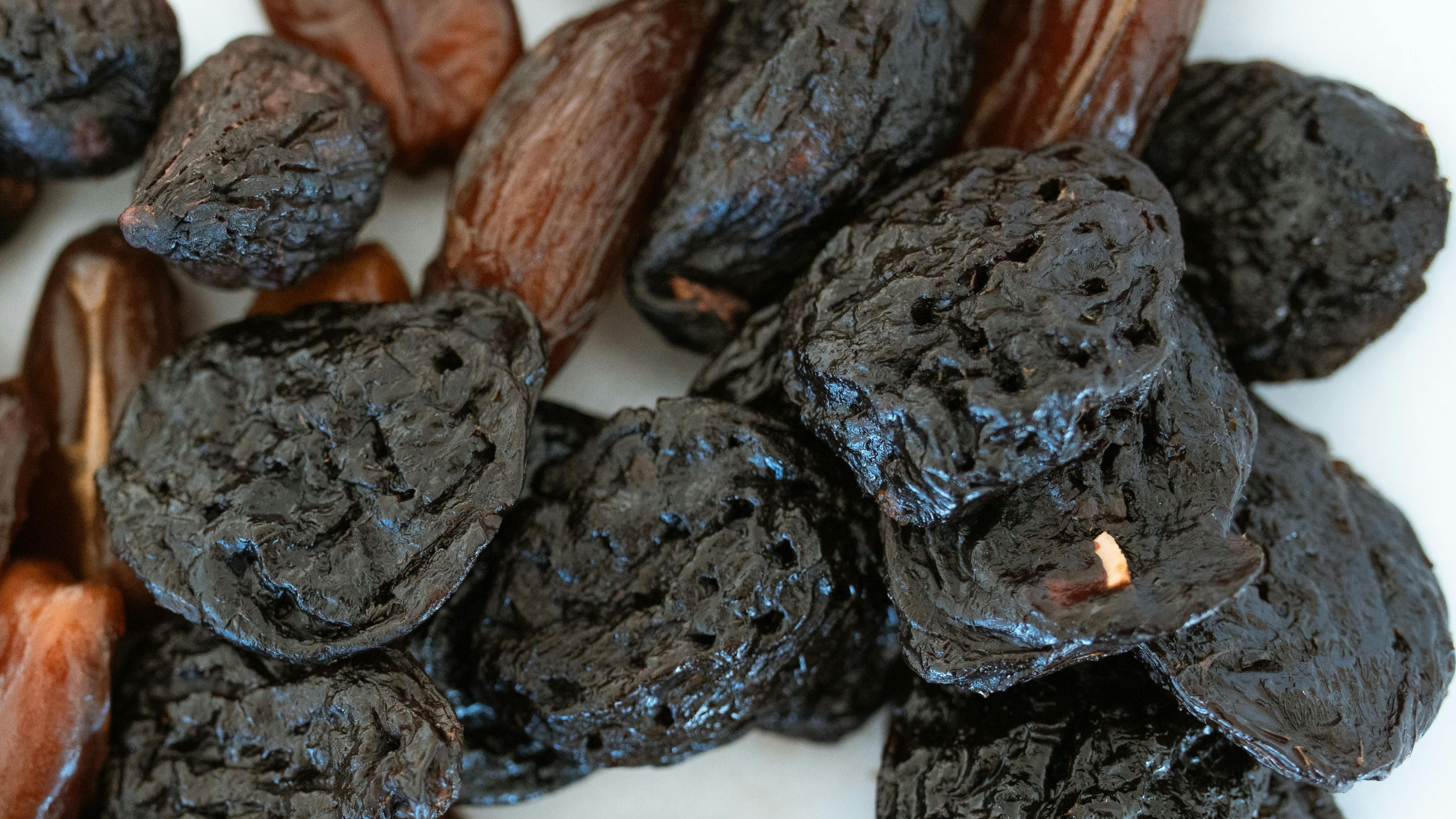 Se recomienda tomar 5-6 ciruelas al día. FUENTE: Pexels