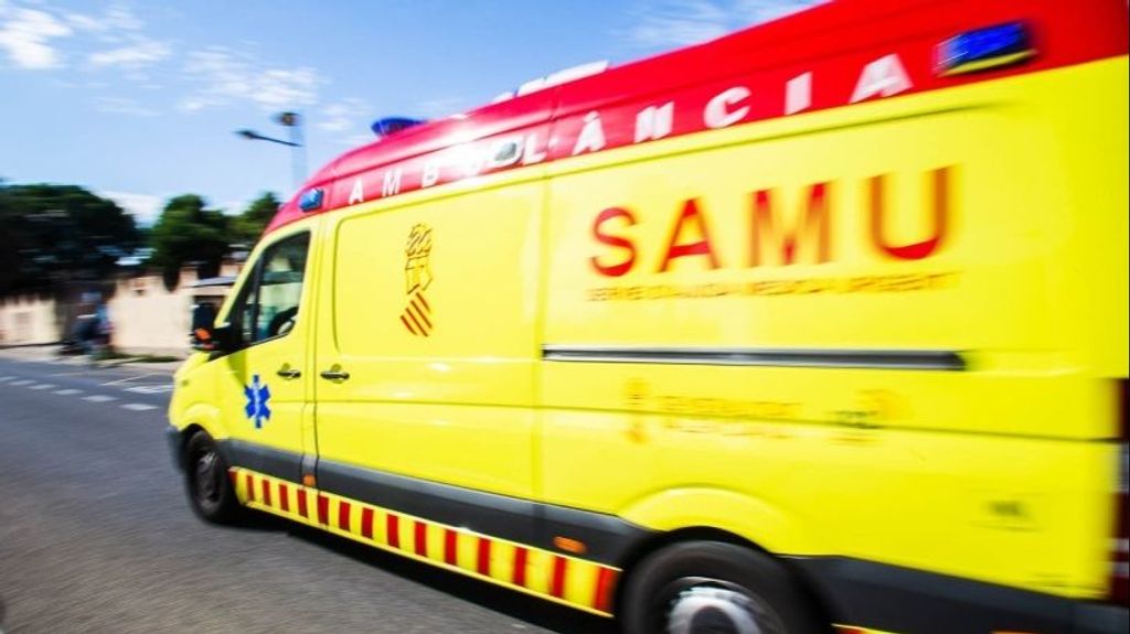 Ambulancia del Servicio de Ayuda Médica Urgente (SAMU)