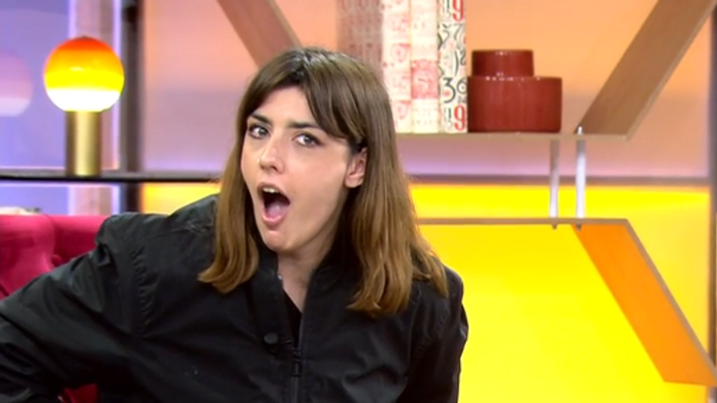 La hermana de una invitada llama inesperadamente tras reconciliarse con su amigo: "Coscu puedes respirar porque vengo a por Pilar"