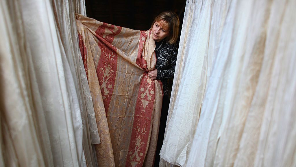 Imagen de archivo de la diseñadora Margo Graham, que muestra una cortina de encaje de algodón escocés muy cotizada