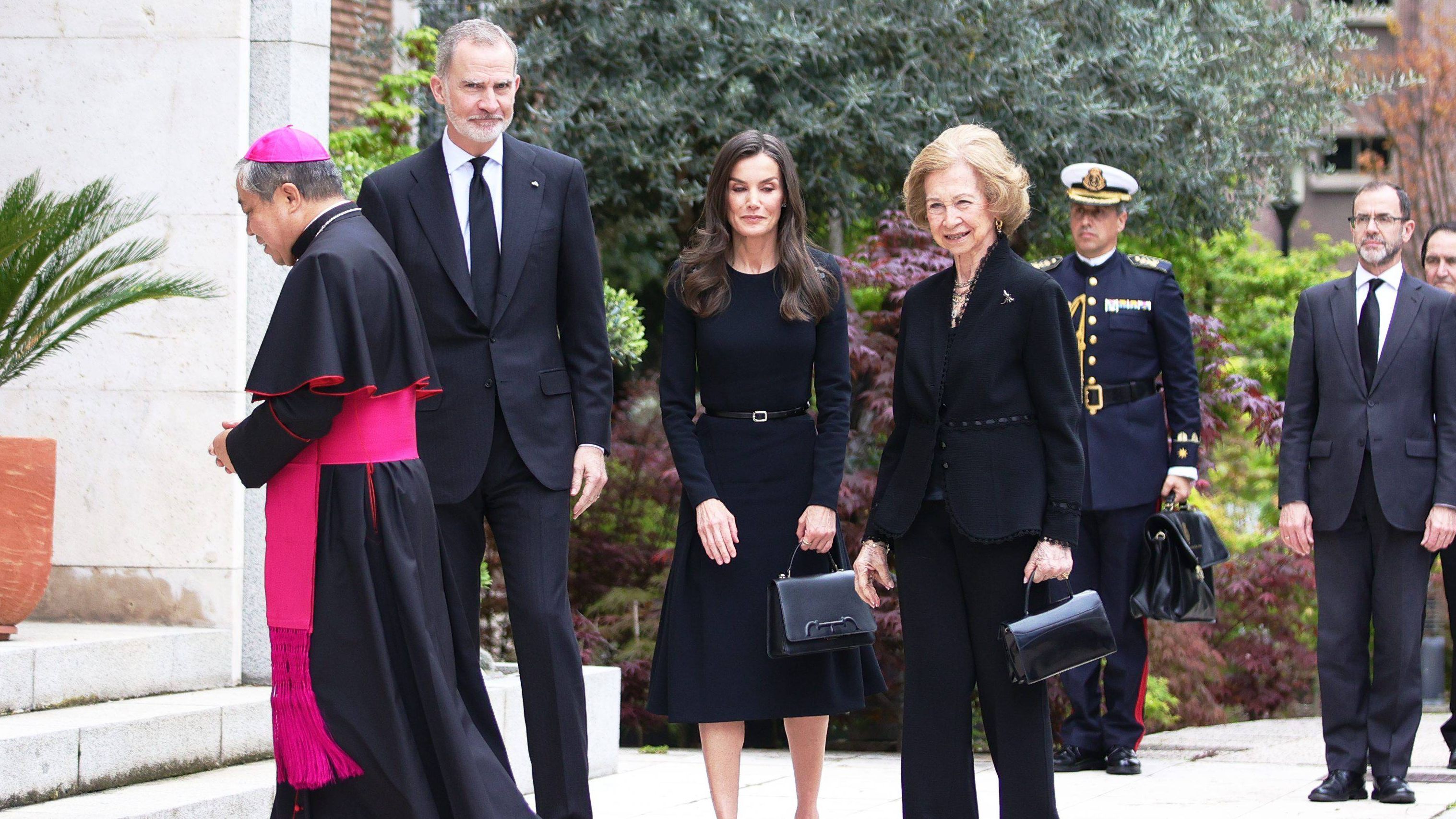 Los reyes y la emérita Sofía este 22 de abril.