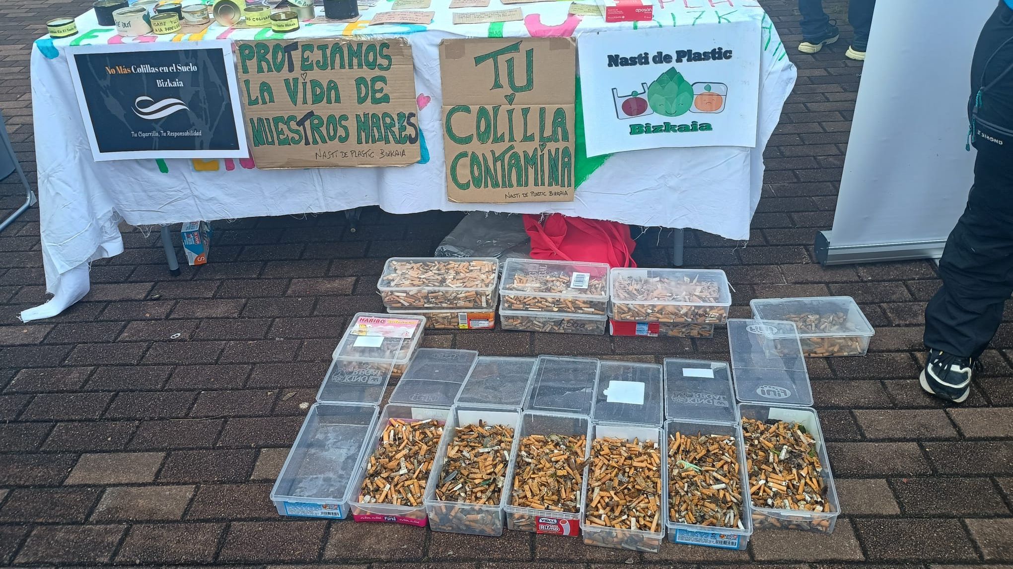 Se ha organizado una recogida popular de colillas