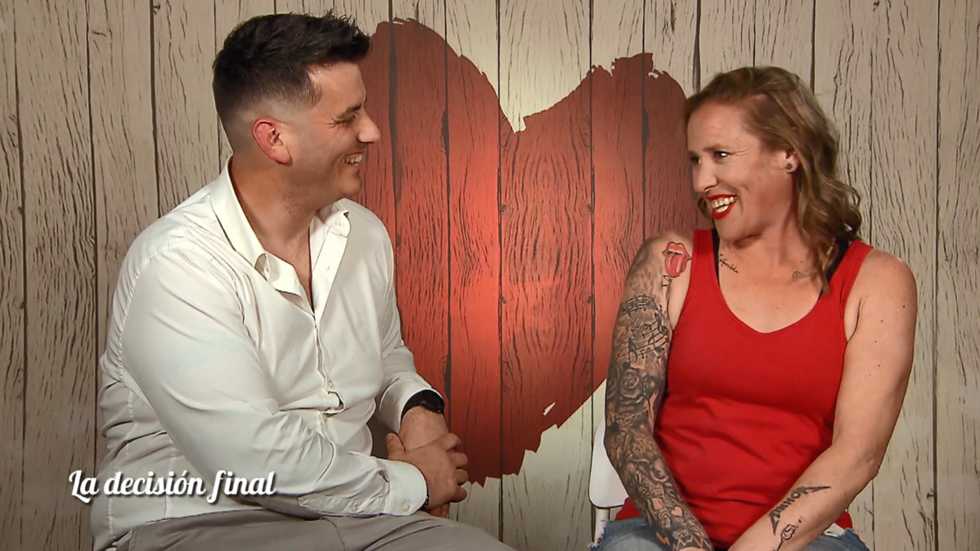 Los solteros en el momento de su decisión final en 'First Dates'