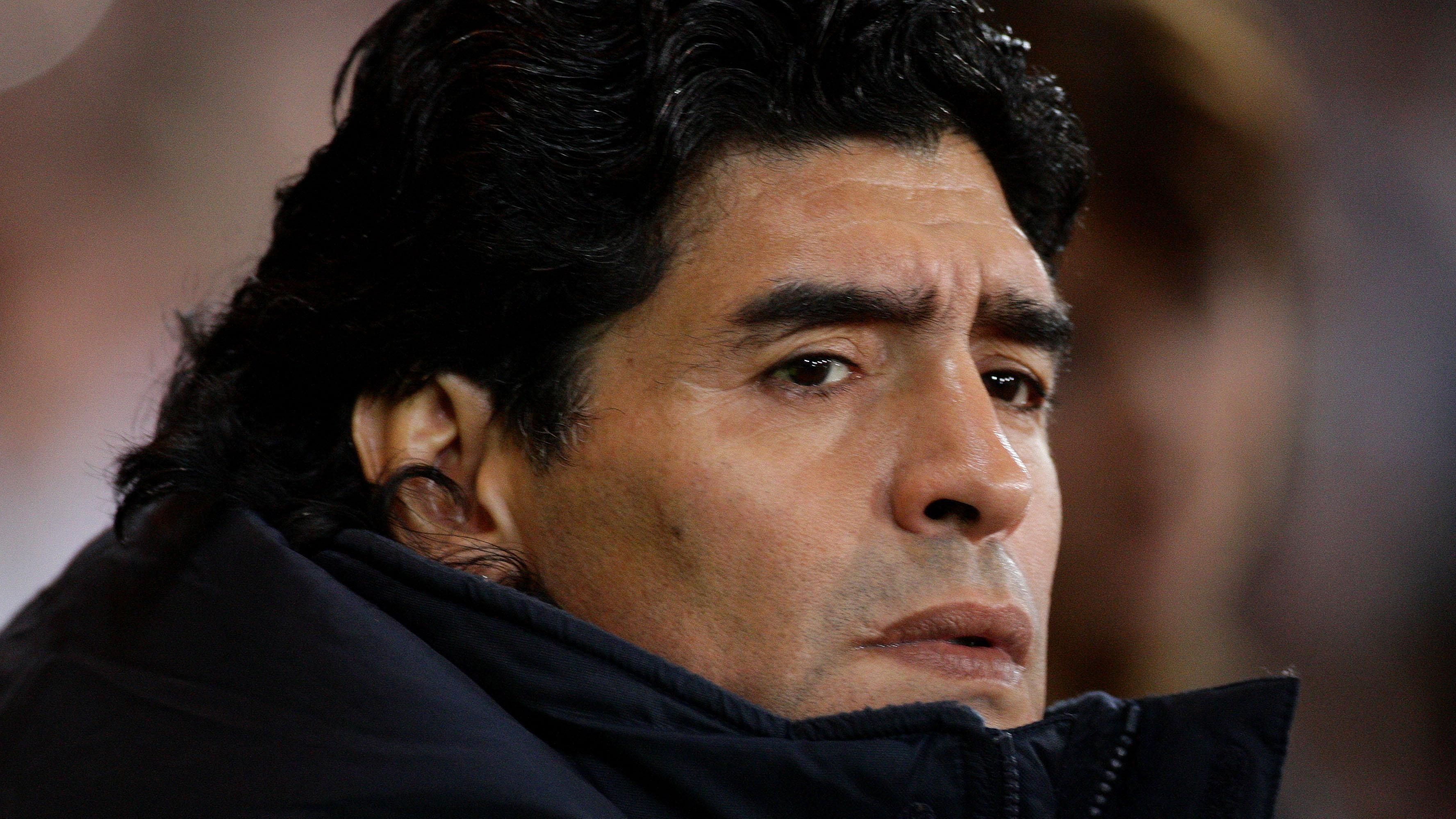 Un audio desvela que un médico intentó manipular el historial clínico de Diego Armando Maradona para salir indemne