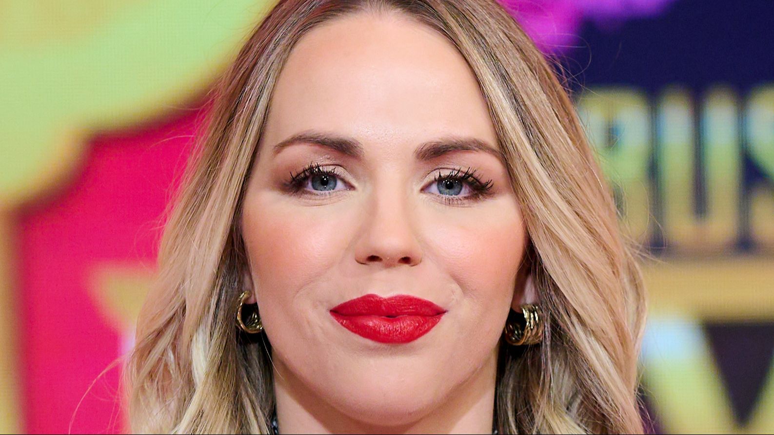 Yoli, desesperada, habla de los problemas en la construcción de su nueva casa