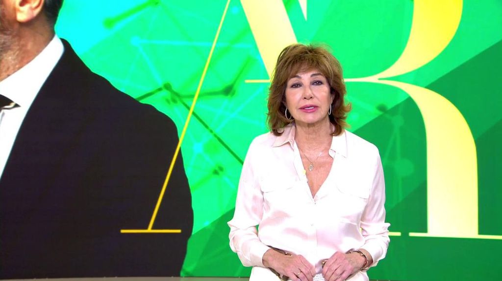 Ana Rosa, ante la crisis en el Gobierno por la compra de balas: "Pedro Sánchez es como Antonio Banderas en el 'Mariachi"