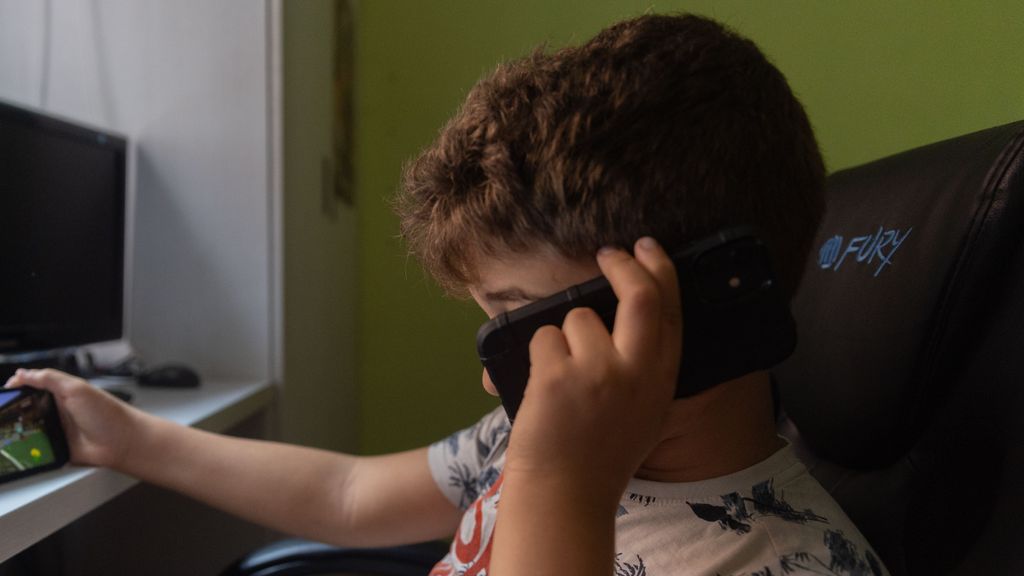 En 2024 aumentó el número de llamadas de menores de 12 años