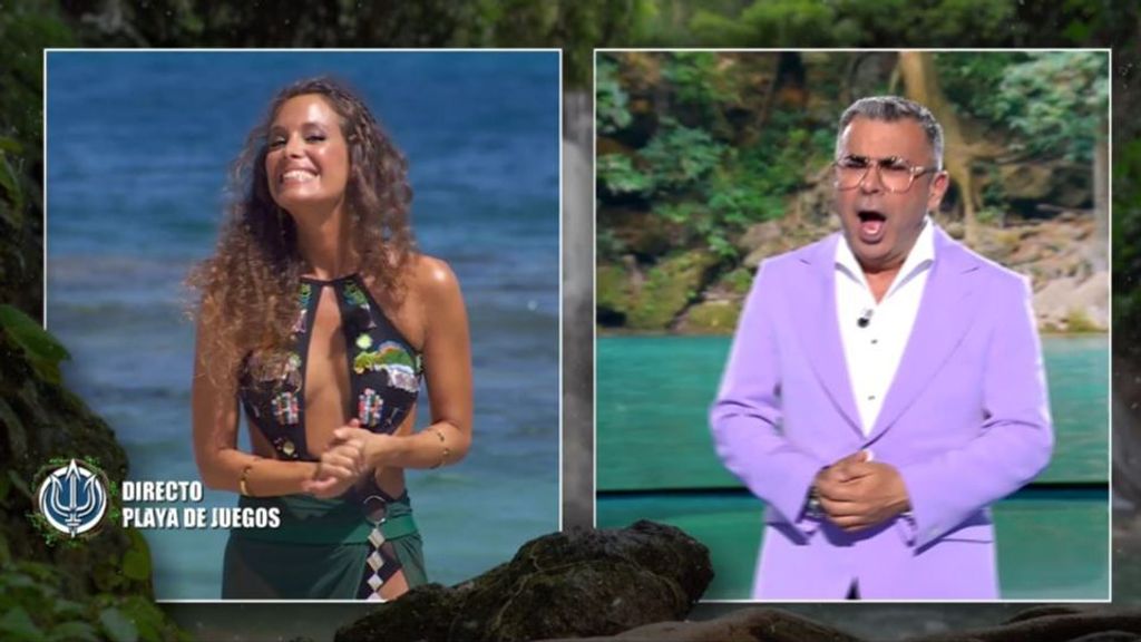 Jorge Javier Vázquez se atreve con la canción clásica de 'SV': la reacción de Laura Madrueño ante su genial imitación