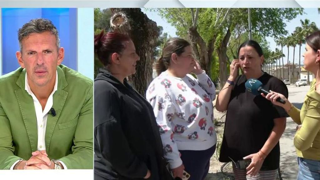 Se busca a un hombre que siembra el pánico en Aguadulce, Sevilla: "Son armas de guerra"