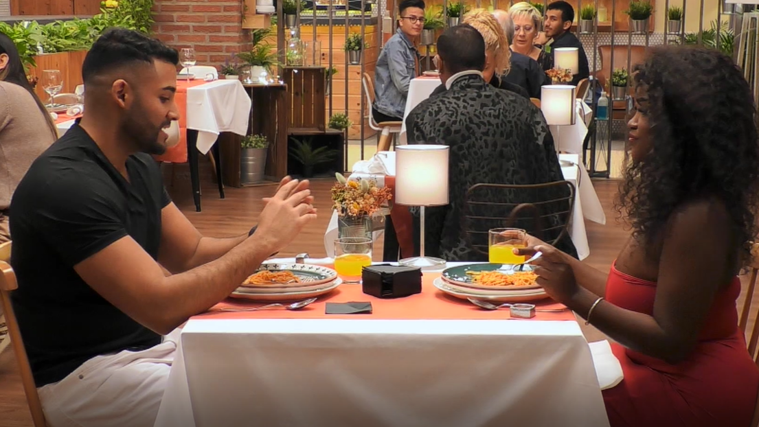 Yaniris ha dejado impresionado a Joan con sus fantasías sexuales en 'First Dates'