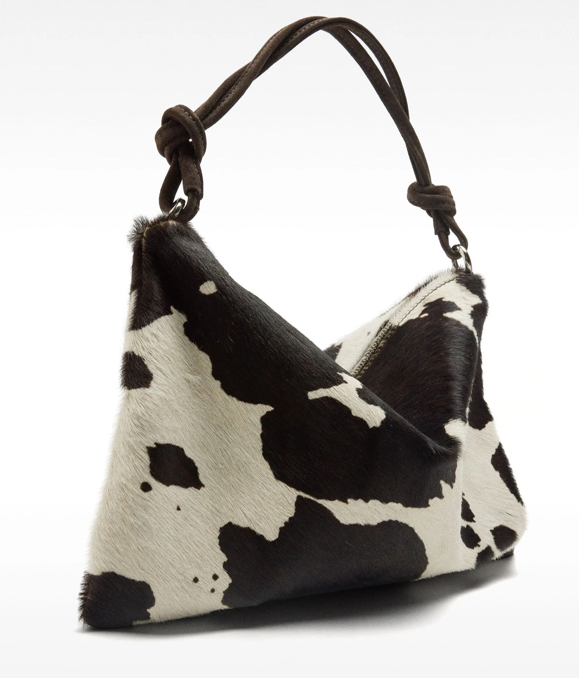 Bolso de piel con estampado de vaca de Parfois