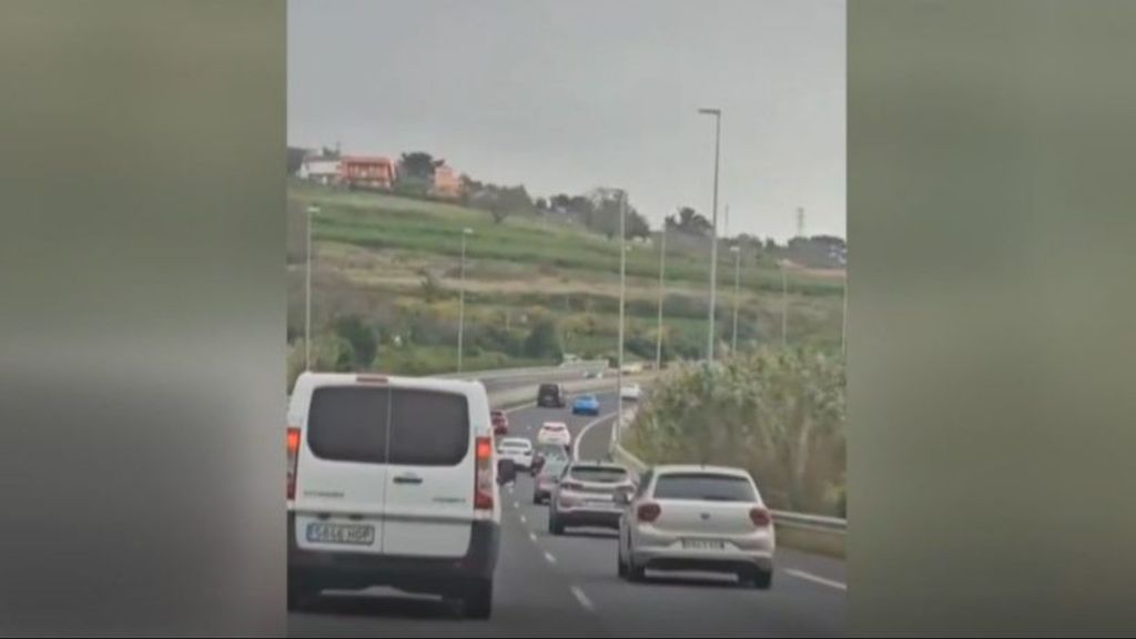Un conductor temerario se da a la fuga tras provocar un brutal accidente en Tenerife dejando seis heridos