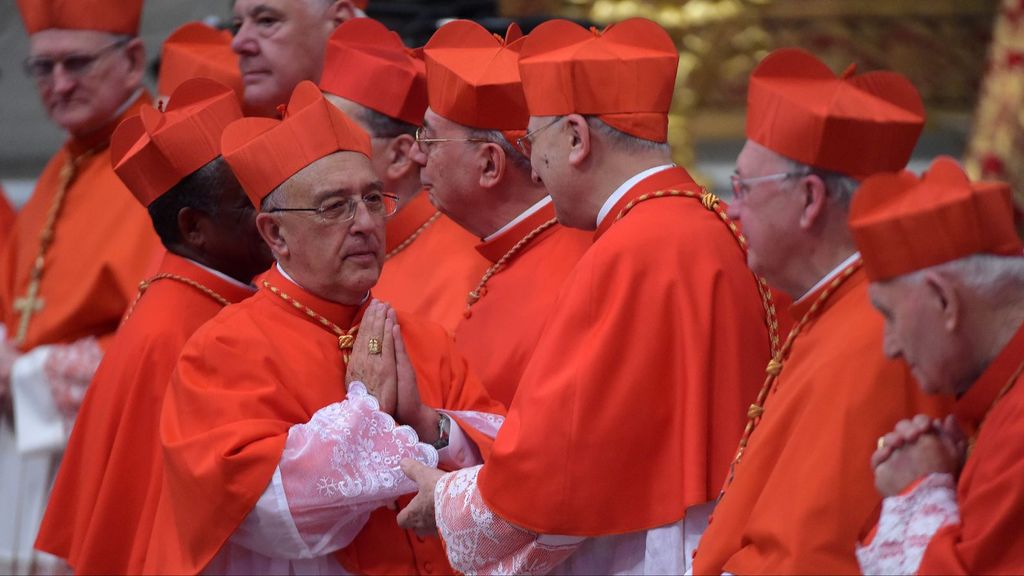 Un grupo de cardenales de la Iglesia Católica