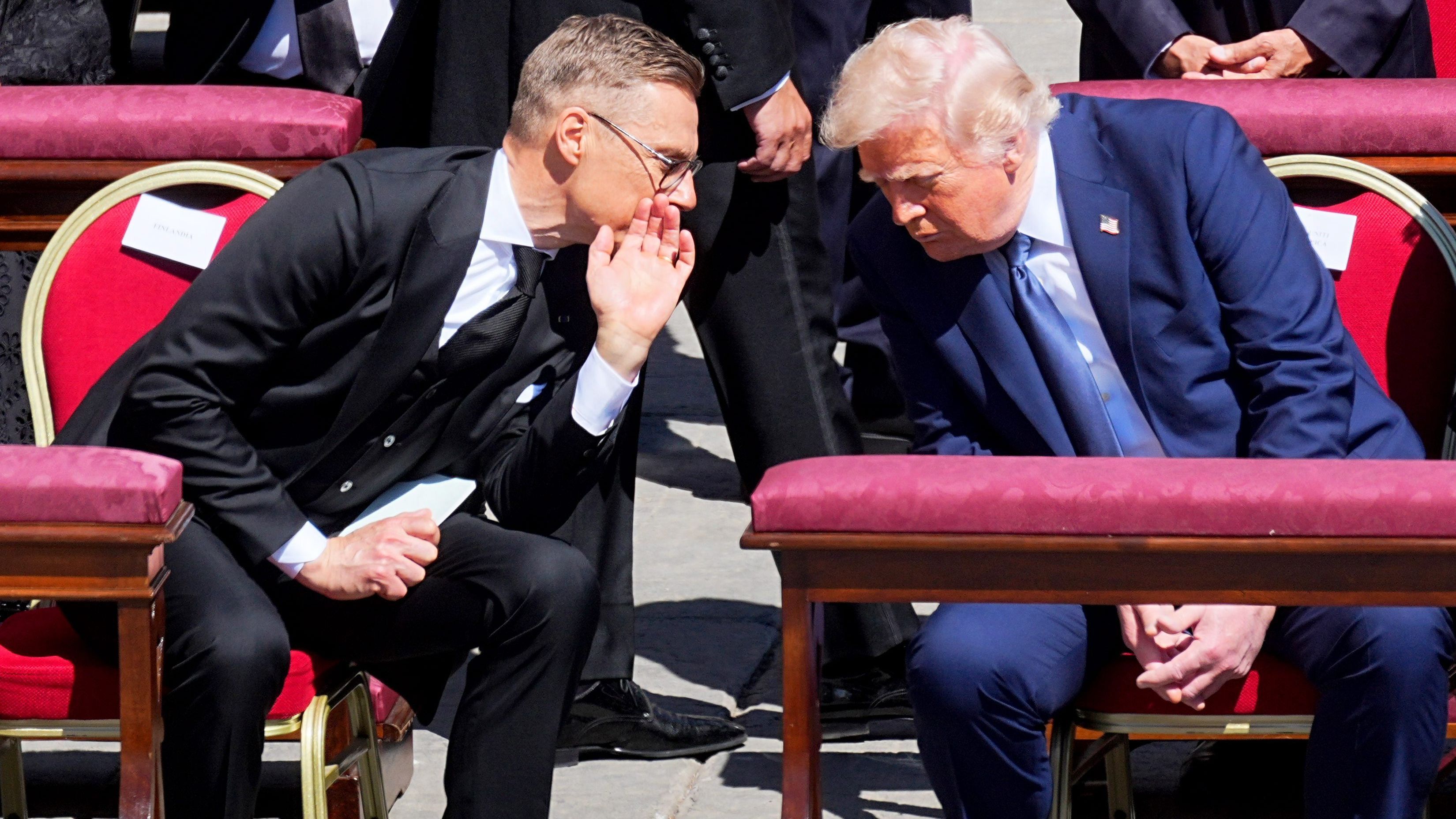 Donald Trump en el funeral del papa Francisco.