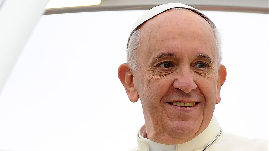 El arzobispo de Rabat se descarta para suceder al papa Francisco: "Hay que estar enfermo mental para desear ser Papa"