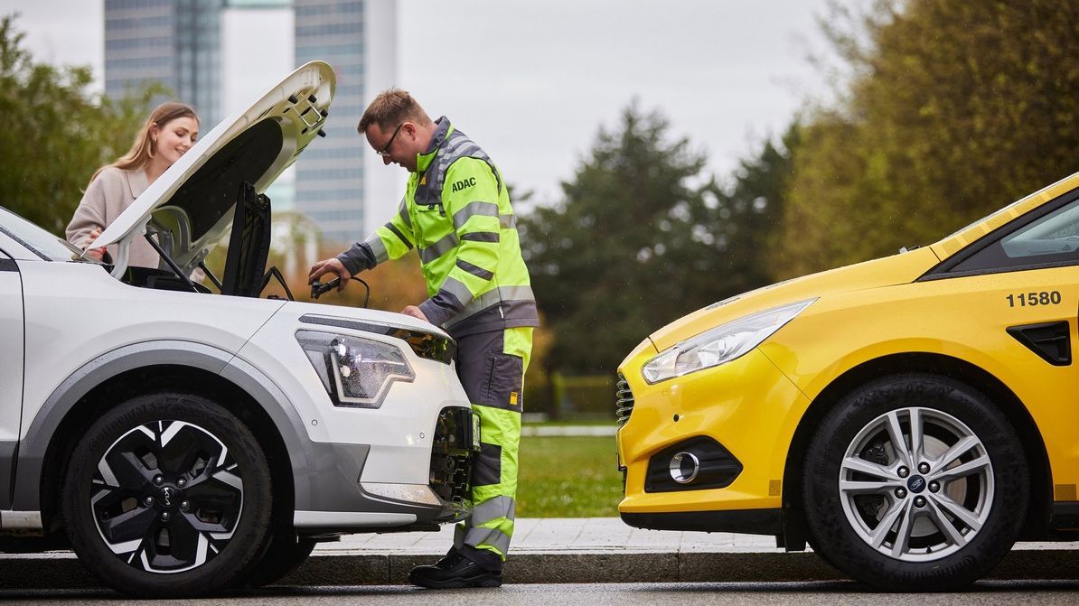 Los coches eléctricos se averían casi la mitad de veces que los coches con motor de combustión