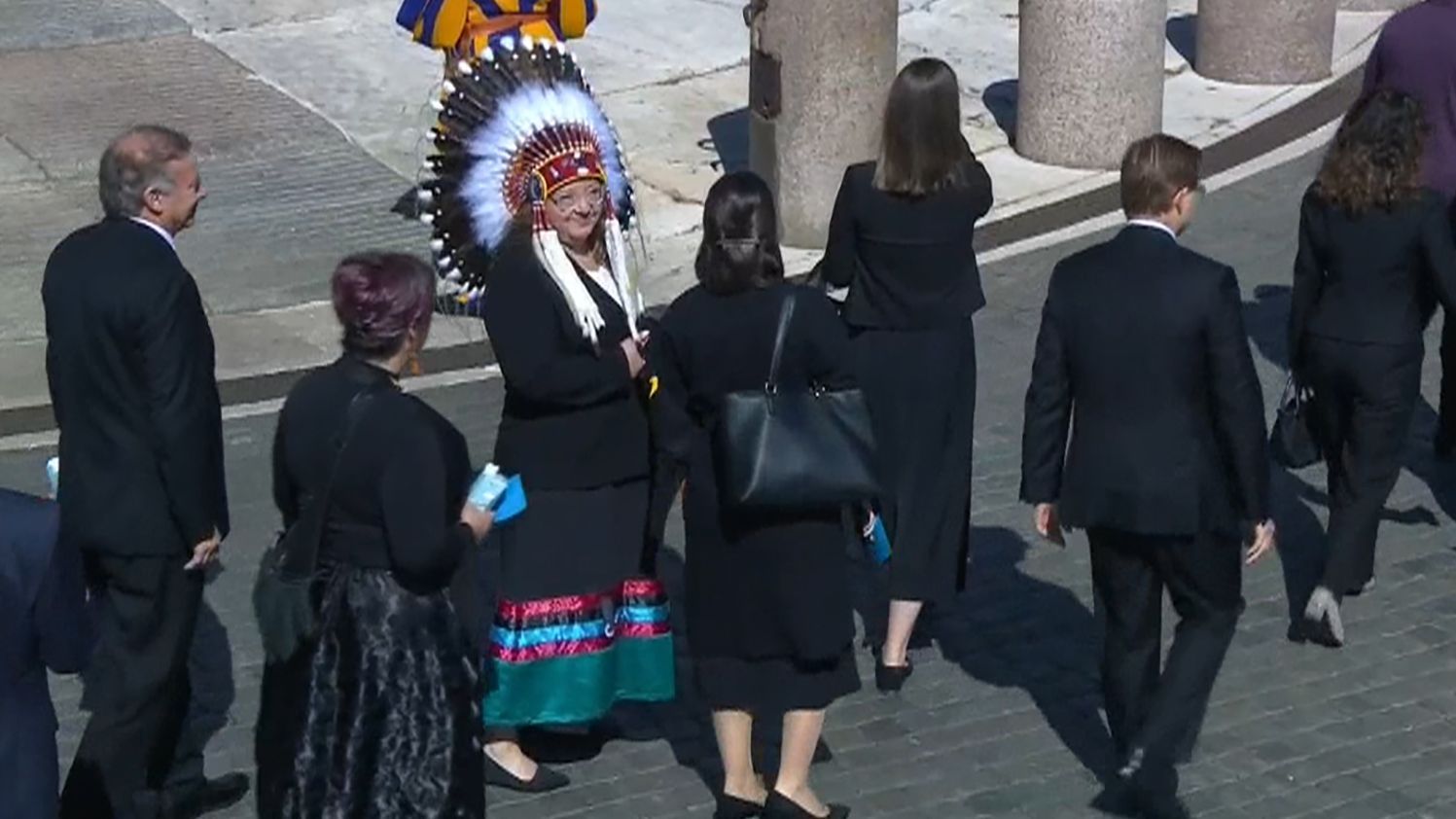 Una mujer indígena, presente en el funeral del papa Francisco