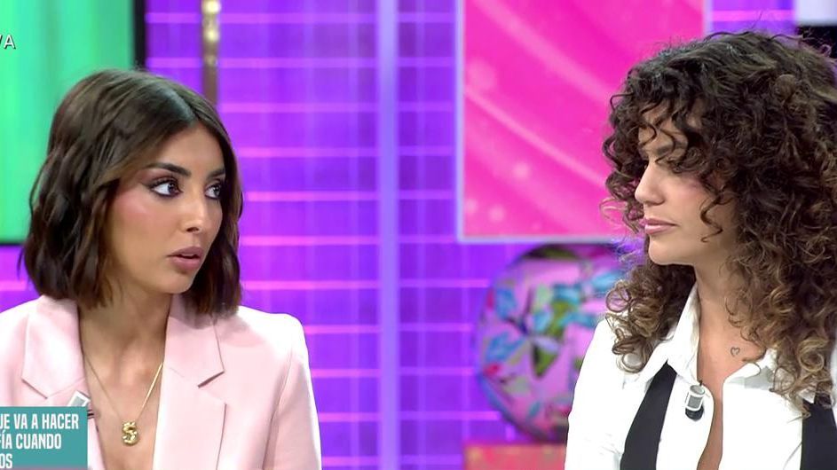 Marieta se emociona con el relato de Lola Ortiz